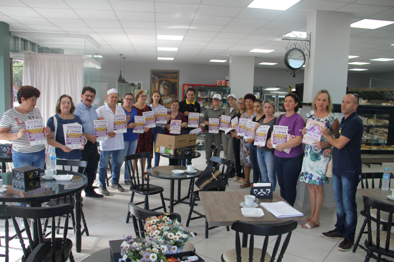 Abertura do mês da mulher é marcado por grande mobilização